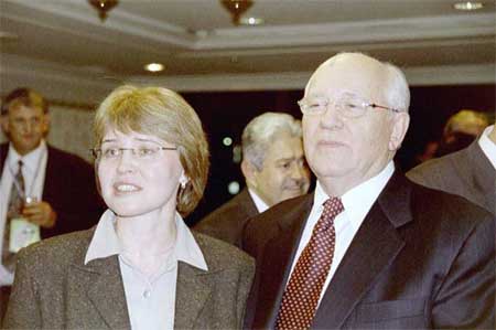 Горбачев М.С. и Давыдова Н.Г. на конференции